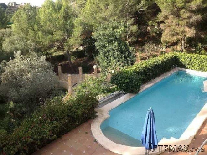 A detached, spacious six bedroom property, enjoying.. - 5