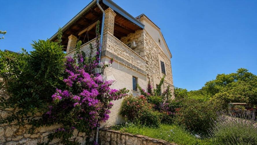 Kamena kuća u okolici Poreča – blizu mora