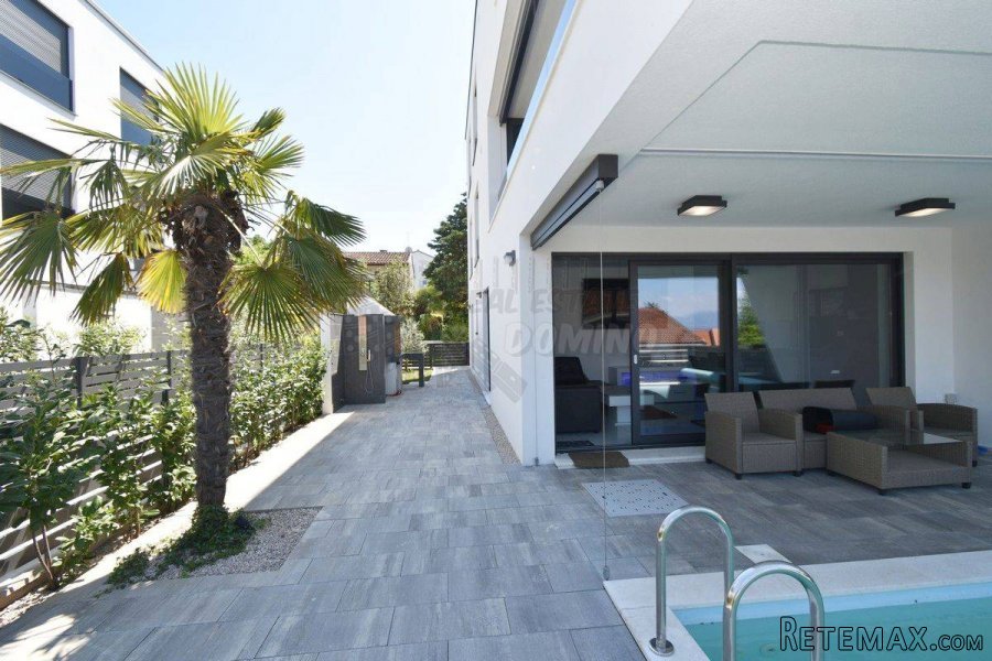 Prekrasan apartman s vlastitim bazenom 70 m od mora! Njivice - 5