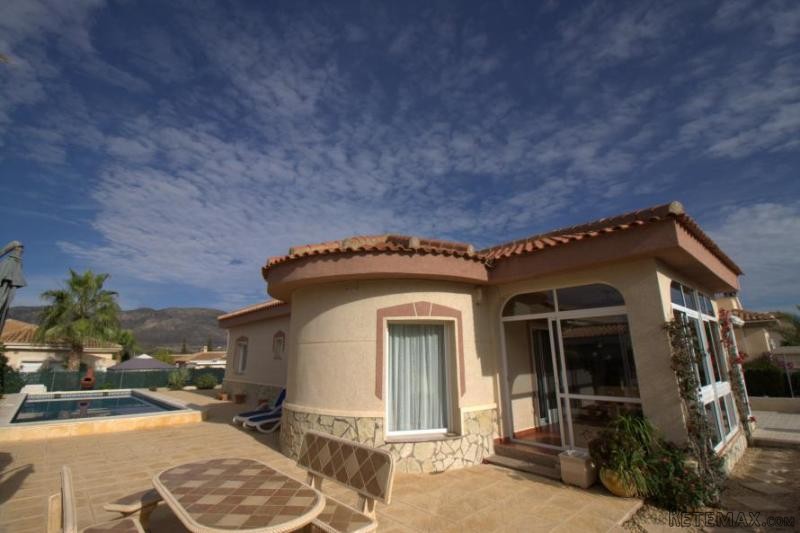 Superb Villa with Pool in desireable..