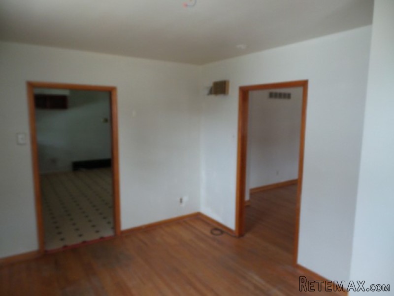 8 Cornell Ave Somerdale, NJ, 08083.. - 2