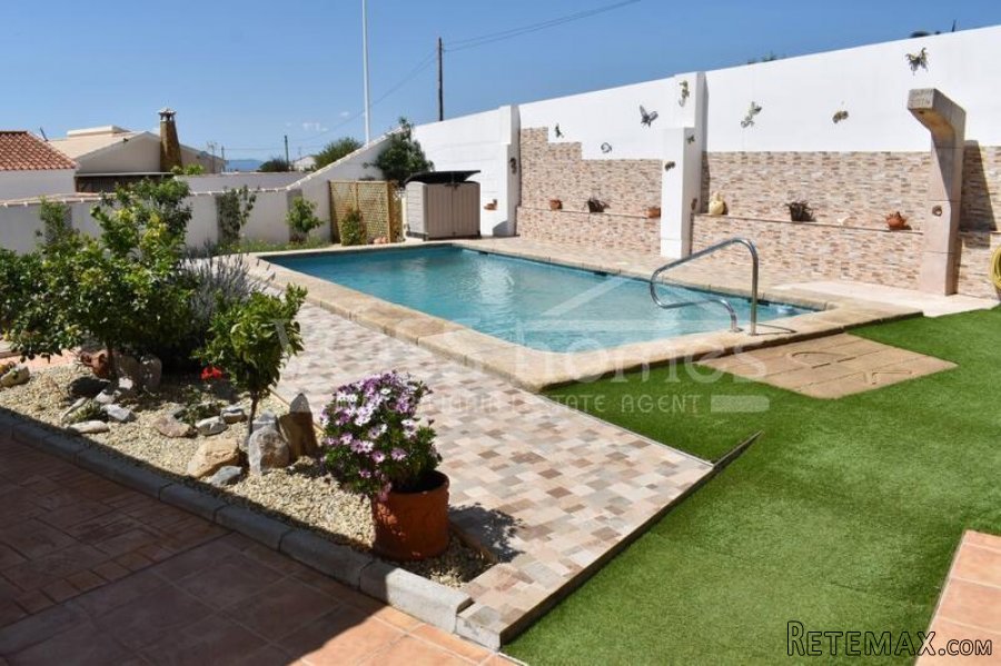 RESERVED/ SALE AGREED WITH VOSS HOMES - An immaculately.. - 8