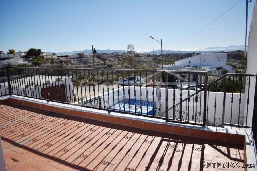 RENT TO BUY OPTION AVAILABLE. A spacious, 120m2.. - 9
