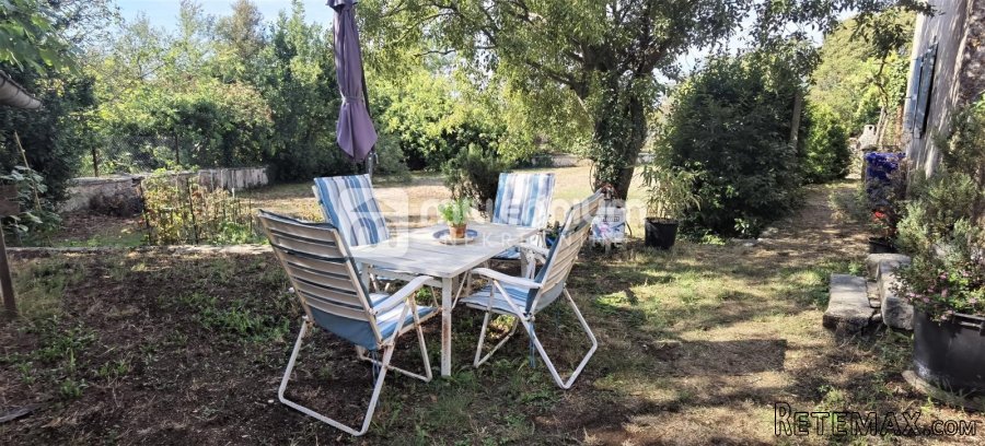 Istra, Nedešćina, kuća s garažom i velikom okućnicom - 4