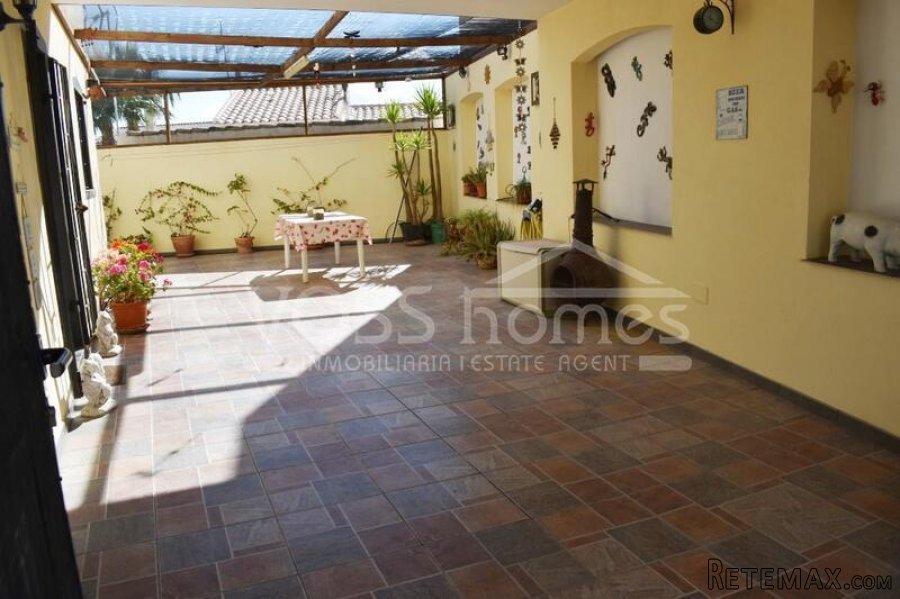 NEW & EXCLUSIVE LISTING TO VOSS HOMES - A, large (207m2).. - 5
