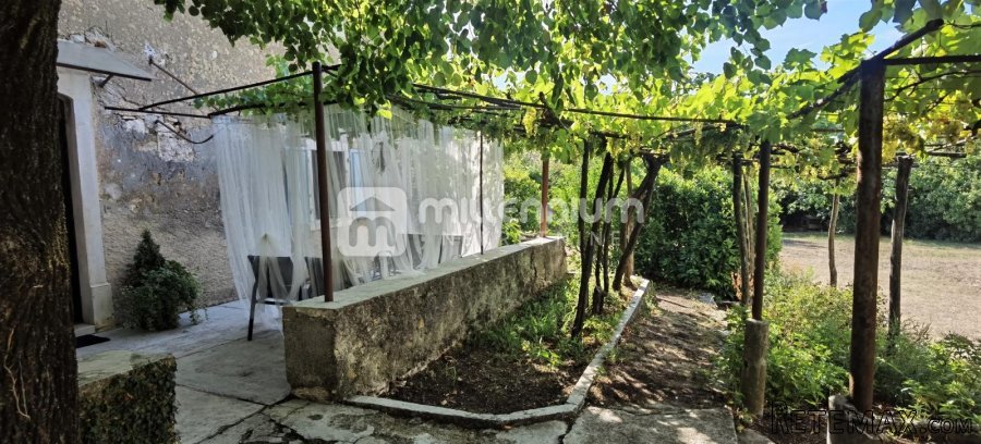 Istra, Nedešćina, kuća s garažom i velikom okućnicom - 6
