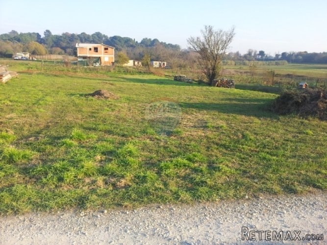 Štinjan, građevinsko zemljište SNIŽENJE - 2