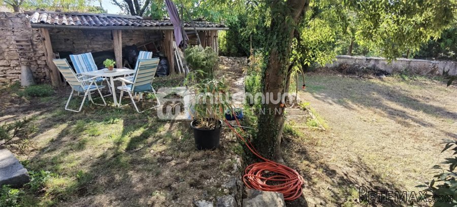 Istra, Nedešćina, kuća s garažom i velikom okućnicom - 9