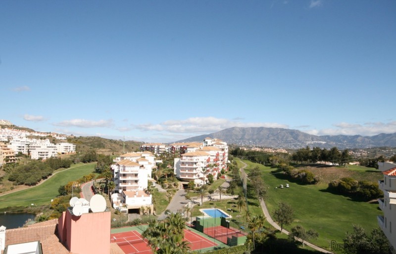 2 Bedroom Middle Floor Apartment - 2