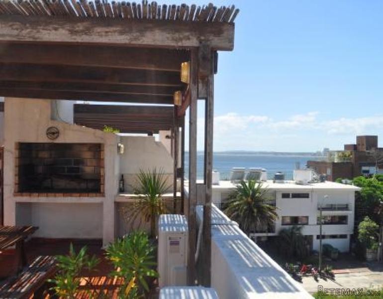 3 Bedroom Apartment - For Sale -..
