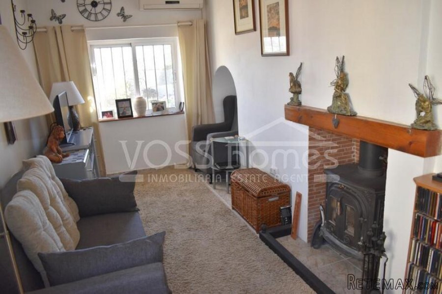 NEW & EXCLUSIVE LISTING FOR VOSS HOMES - A very.. - 3