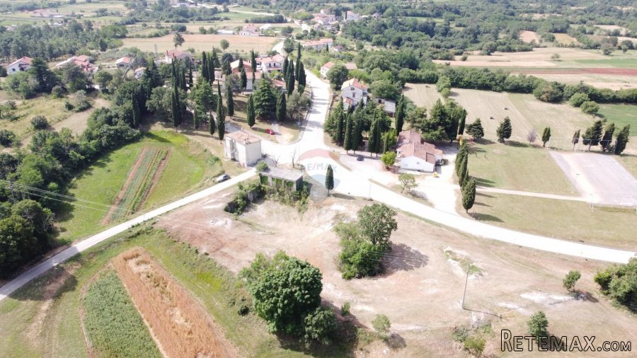 ISTRA, ŽMINJ - Građevinsko zemljište 3640 m2 sa objektom 57 - 5