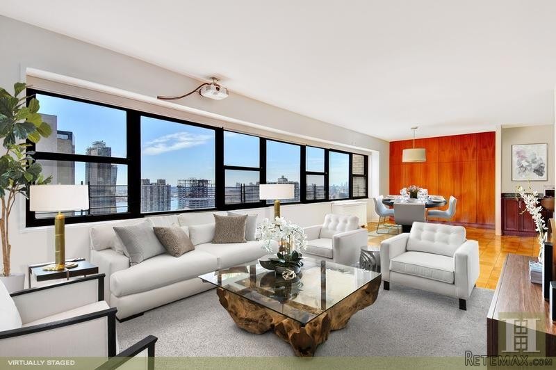 2 bedroom Apartment For Sale: 160 EAST..