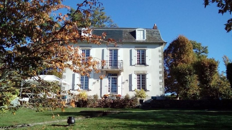 Manor House in Rural Environment - 2