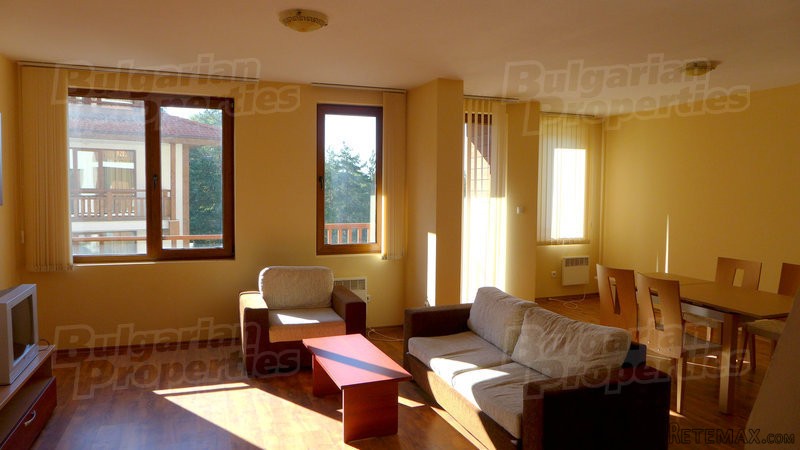 Sunny And Spacious 1-Bedroom Apartment..