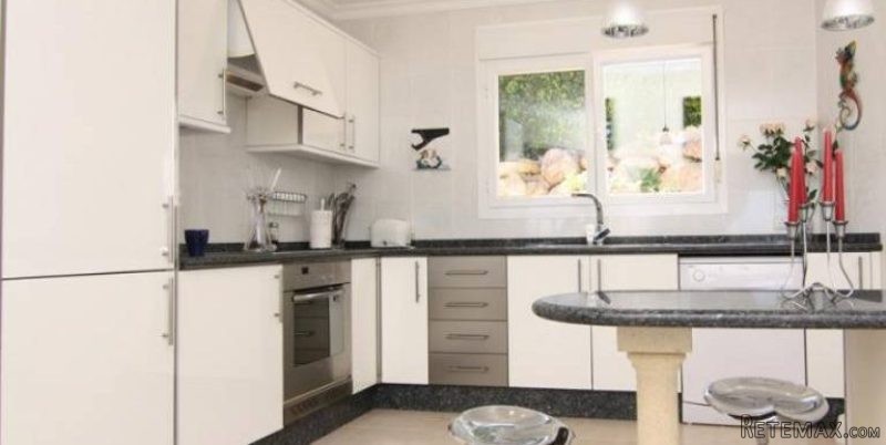 4 Bedroom 3 Bathroom Villa in Javea. - 2