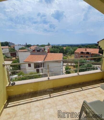 Prodaja velikog, lijepo uređenog, namještenog stana sa p.. - 3