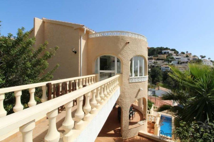 This villa with private pool consists of two separate.. - 3