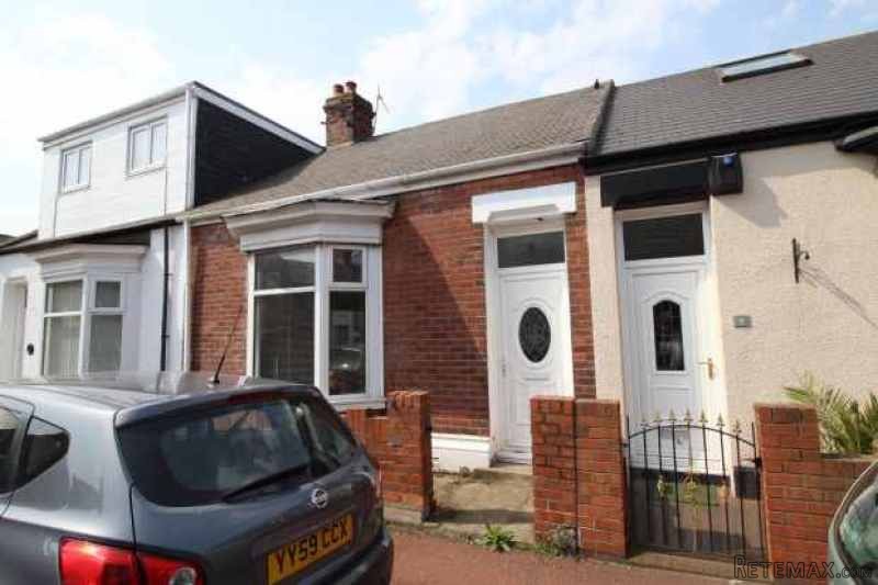 2 bedroom, Terraced House house for sale