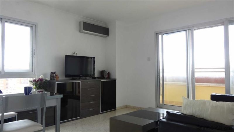 1 bed apartment in Watergardens