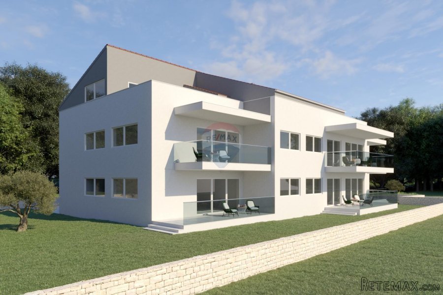 Rovinj,luksuzni dvoetažni stan,202m2 u novogradnji 300m od m - 7