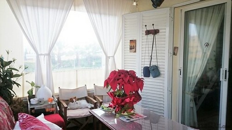 STUNNING 2 BED PENTHOUSE BY THE BEACH - 2