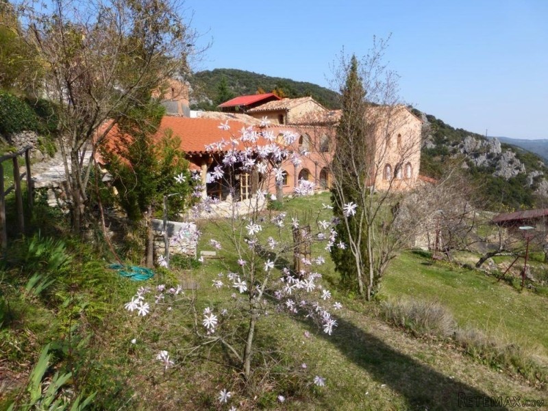 Beautiful Stone House With Garden..