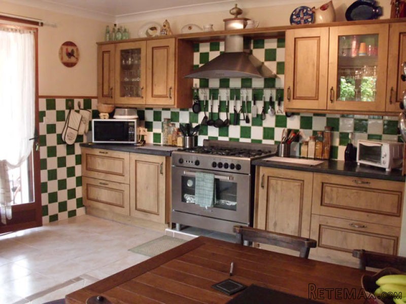 Beautiful 3 Bed Detached Bungalow Near.. - 2