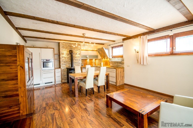 Generous And Modern Apartment In..