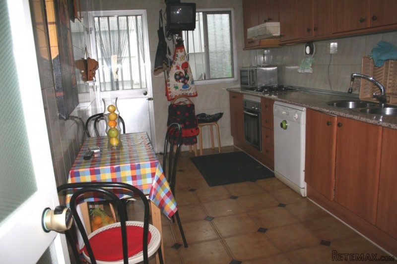 4 bedroom, 2 bathroom Townhouse, (build.. - 2
