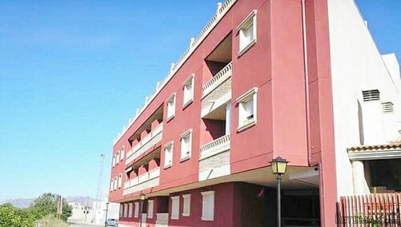 A 3 BEDROOM APARTMENT IN JACARILLA