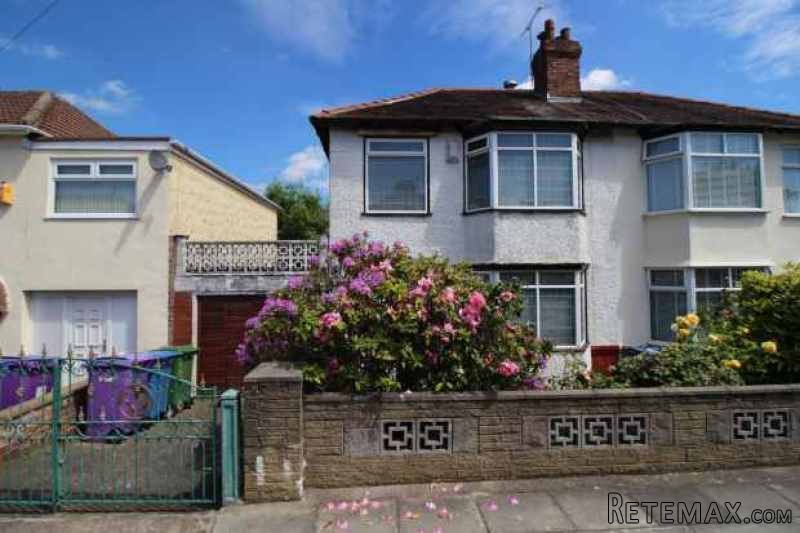 3 bedroom, Semi-detached House house..