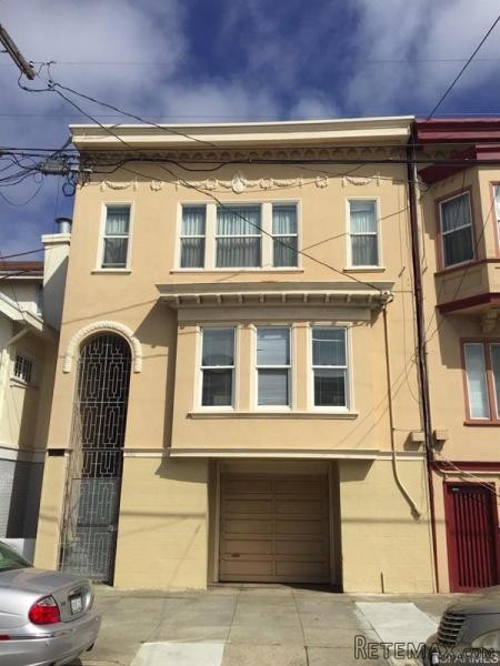 Block of Apartments For Sale: 590 -592..