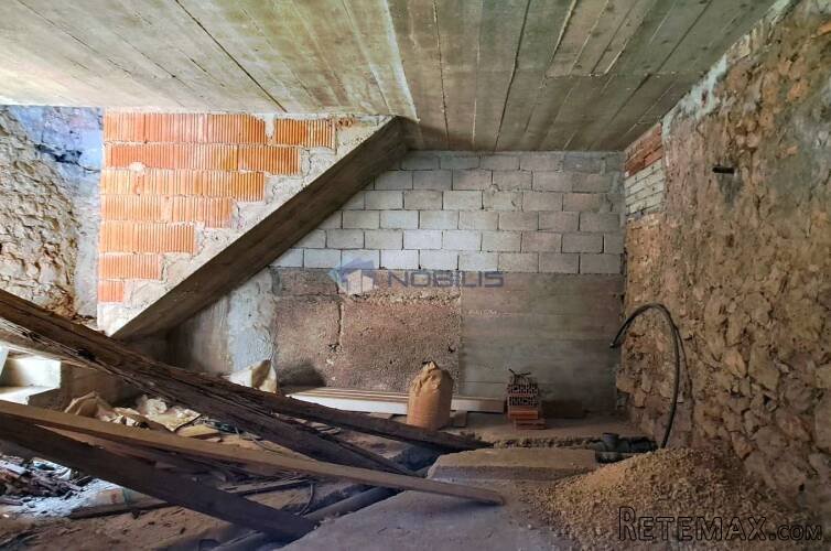 Hvar, Dol, kamena kuća 122 m2 - 8