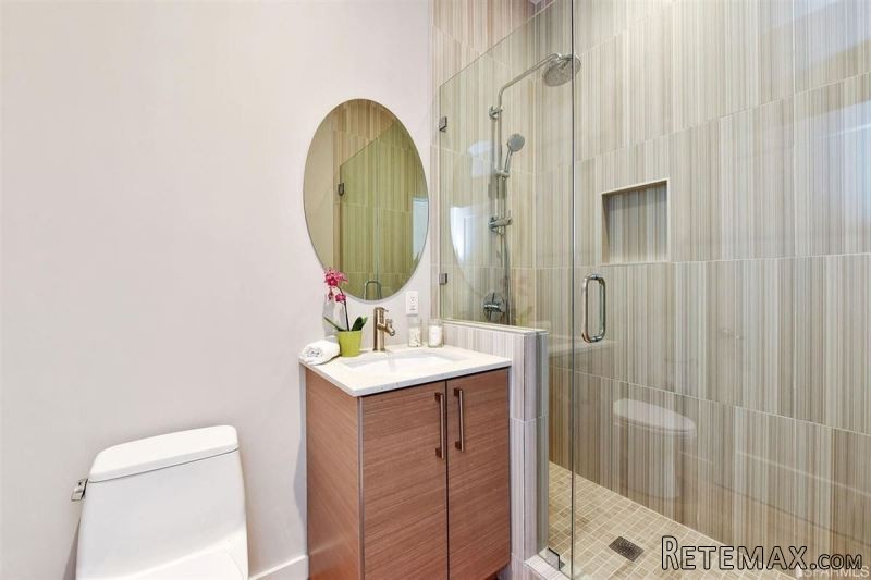 3 Bedrooms - Property - CA - For Sale