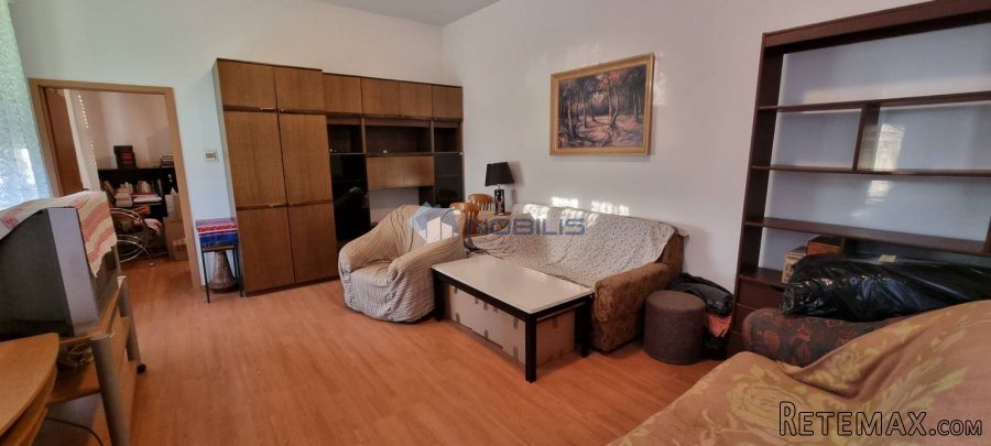 Kutina, kuća 270 m2, 1674 m2 okućnica - 9