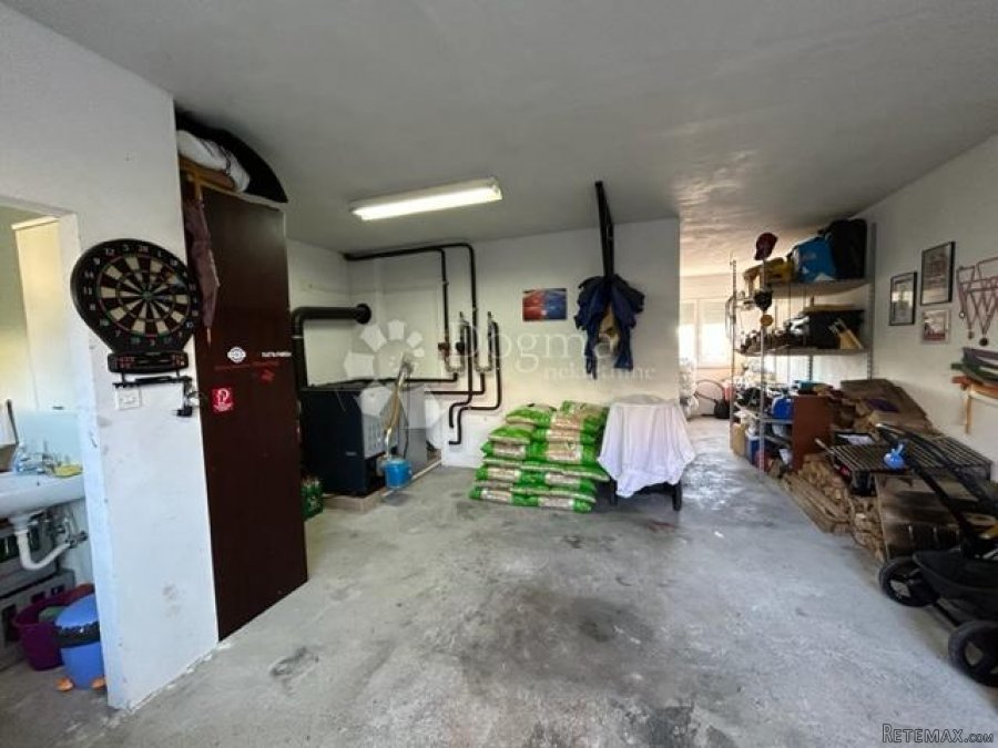 ODLIČNA KUĆA KOSTRENA U BLIZINI MORA - 10