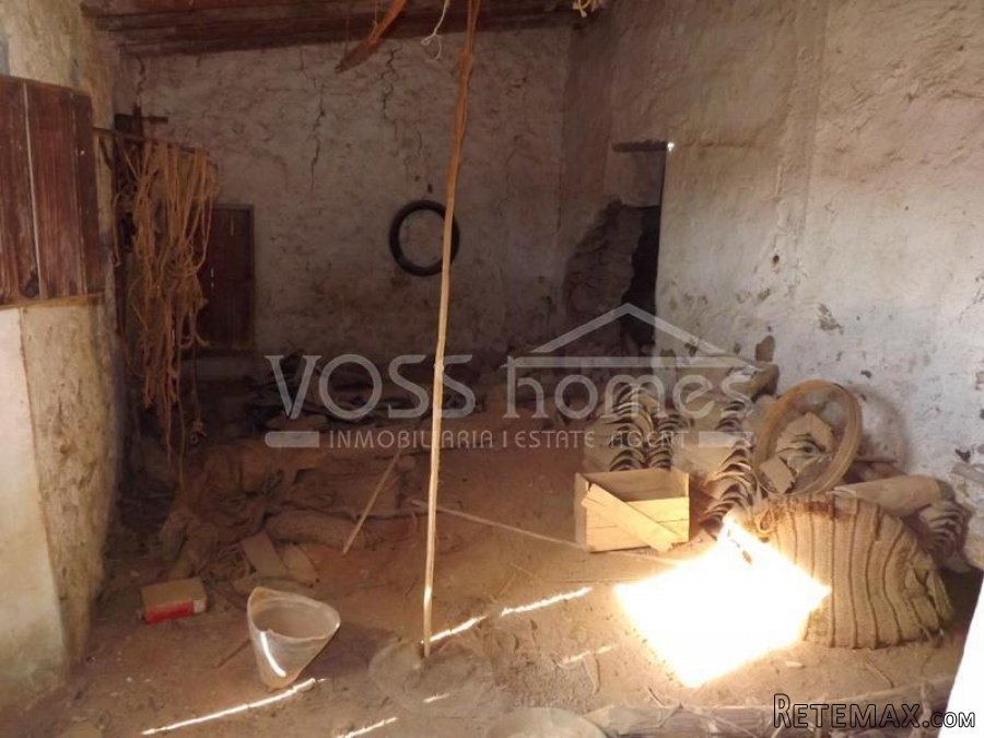 A potentially lovely detached country cottage in need of.. - 11