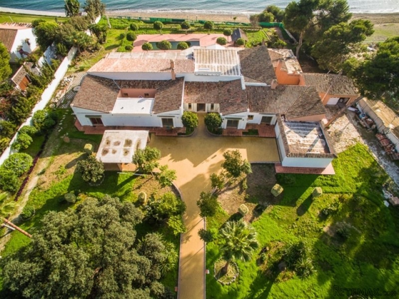 Frontline Sea Villa For Sale In Benamara