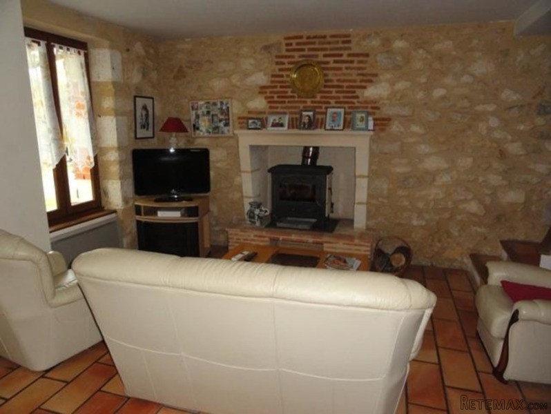 Spacious Property Set On 1.2 Acre Of.. - 2