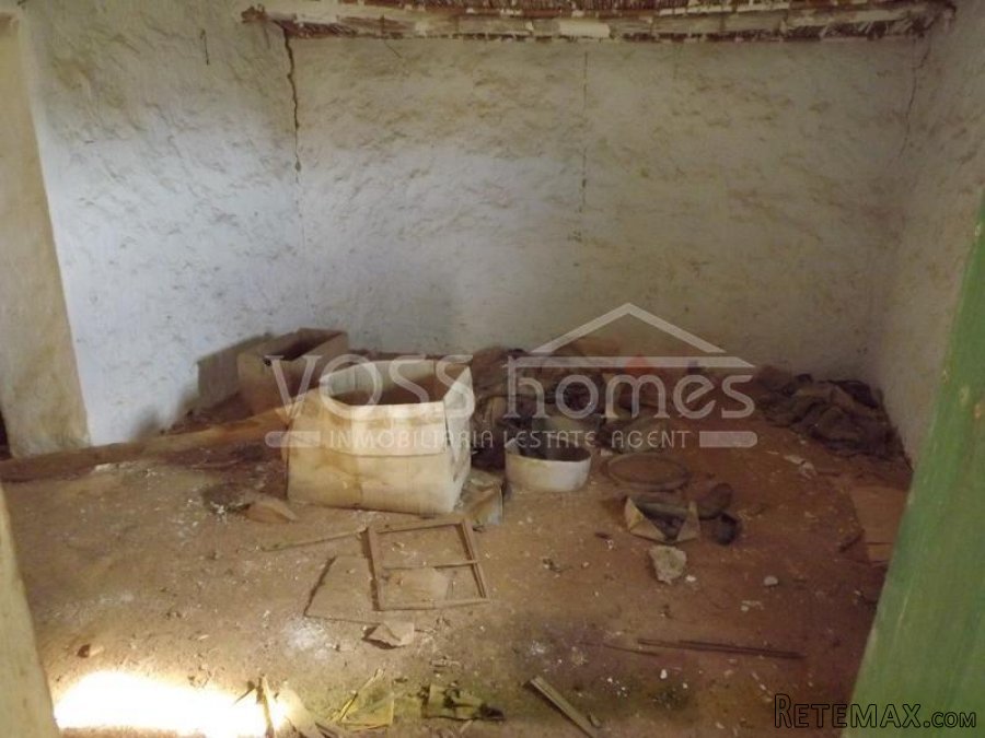 A potentially lovely detached country cottage in need of.. - 13