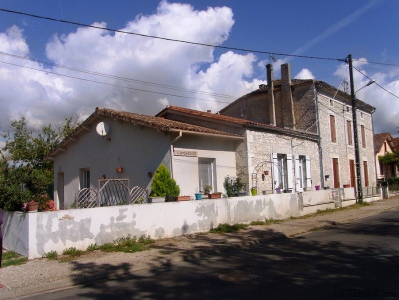 maison EYMET 99 000 € *
