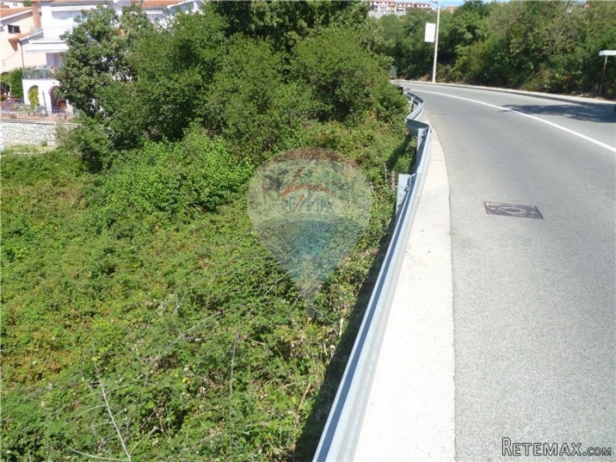 RIJEKA - MARTINKOVAC - 2200 m2 - 3