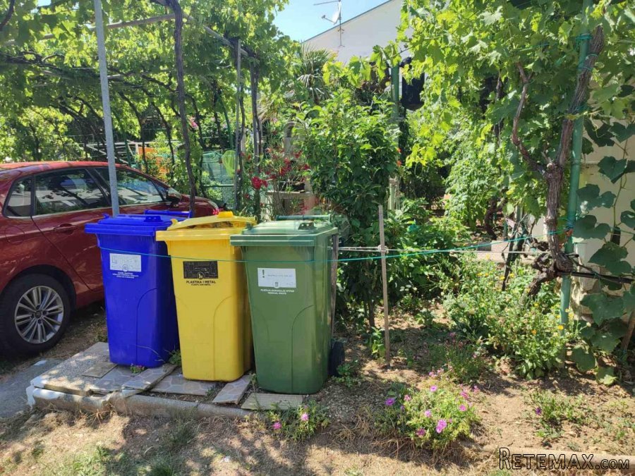 Baška -kuća sa četiri stana, pogled, terase - 4