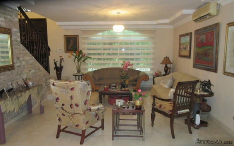 Beautiful House for Sale in Costa.. - 2
