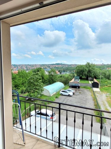 Lep dvosoban stan sa divnim pogledom - 15