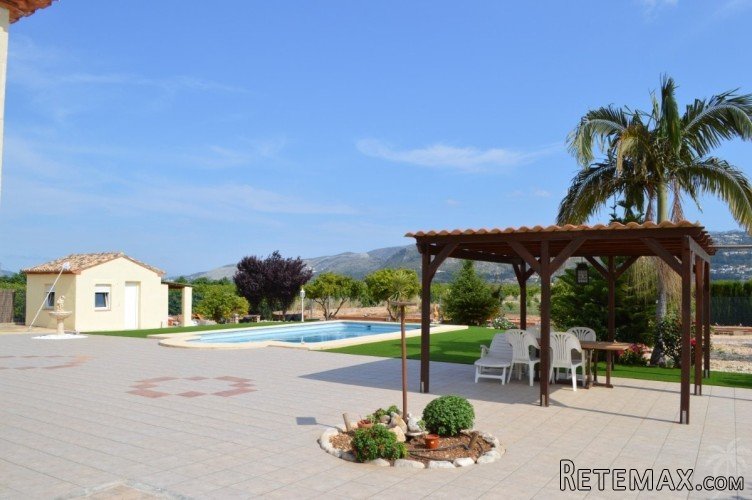 Country Finca beautifully restored on a flat south facing.. - 6