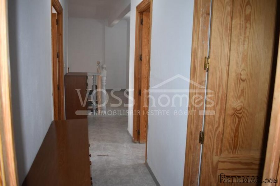 NEW LISTING - Attractive, traditional Spanish 2 storey.. - 17