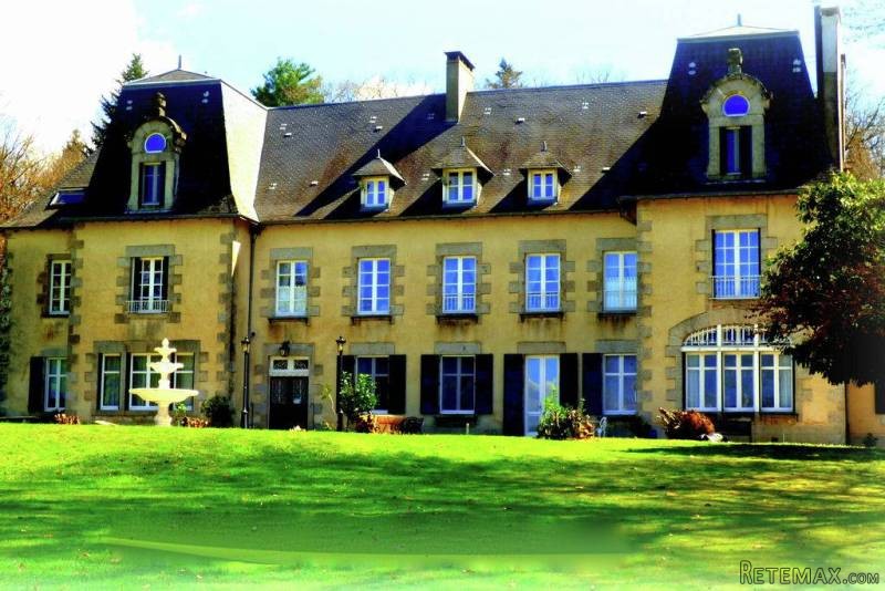 18th century chateau used as a Bed &..