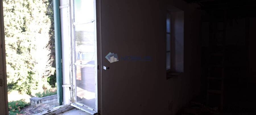Vis - Centar, kamena kuća 228 m2 s okućnicom 200 m2 - 9